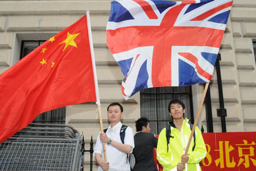 留英中国学子欢庆北京奥运